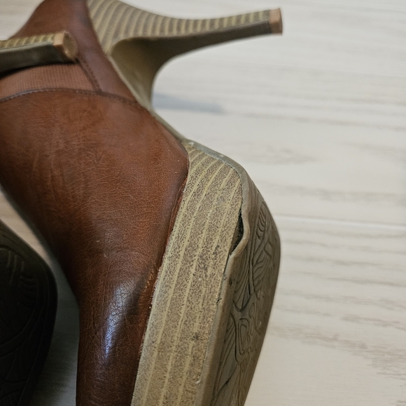 Unlisted Rust Colored Faux Leather Slip on Booties, high heeled, size 8 - Picture 5 of 8